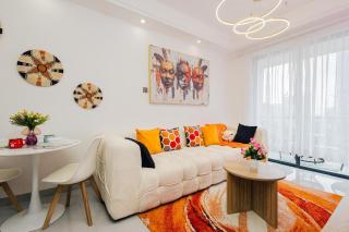 Avera Stays-Gym and Pool - 2