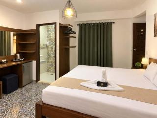 Z Pyramids Inn - 2