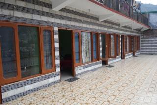 Durga Hotel & Restaurant - 4
