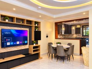 Kigali White House - 0