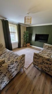Flat-roof 2 Bedroom House - 1