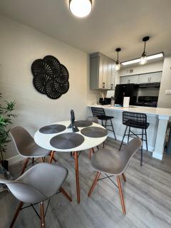 LO7 Lovely Emily Apt Dallas - 3