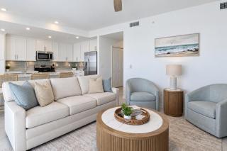 Lakefront Calusa Golf & Country Club Condo A Slice Of Paradise - 1