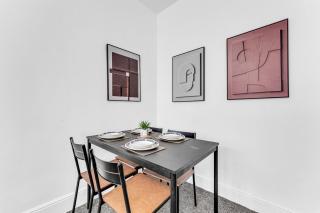 Affordable 1-Bedroom Stay in Blackpool - 2