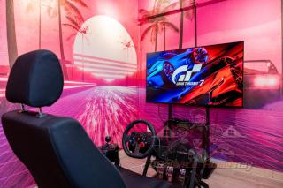 KL Homestay 20 Pax - Karaoke, VR & Racing Games - Birthday Party - 8km to KLCC - 8