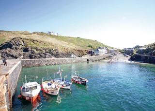 Mullion Cove Coastal Retreat - Mullion - 3