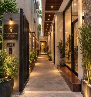 Westlake House By Jen 2 - 4
