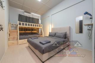 KL Town Homestay 16 Pax - Karaoke, VR & Racing Games - 6