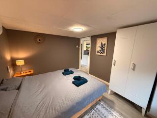 Veluwe Chalet - Fenced Private Garden - with Airco - Recreational only - 50 mins from Amsterdam by car - 6