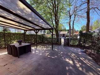 Veluwe Chalet - Fenced Private Garden - with Airco - Recreational only - 50 mins from Amsterdam by car - 4