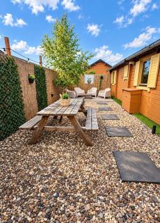 Rustic Western Ranch House with private garden and jacuzzi between Amsterdam Haarlem and Schiphol Airport - 1