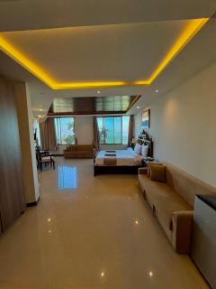 RockCliff Resort- Premium Executive Mountain View Room -5 Min to GPO - 0