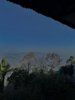 RockCliff Resort- Premium Executive Mountain View Room -5 Min to GPO - 1