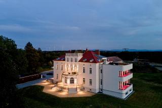 Schloss Deutsch Ossig - Design Appartements am See - 9