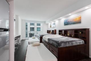 Studios in Brickell with Pool, Gym, free parking and Game Room - 4
