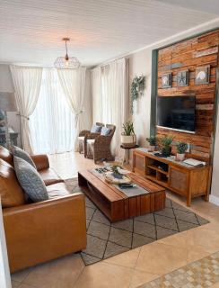 Mylas Cottage - 0