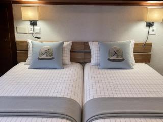 Avouitzons Medran Apartments - Ski-in Ski-out 30 meters from Medran lift and 40 meters from W Hotel - 7