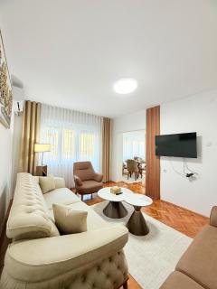 Aalux Apartments - 2
