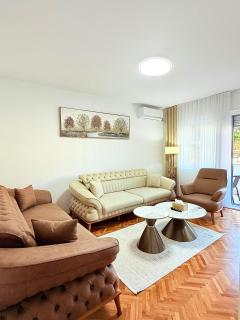 Aalux Apartments - 4