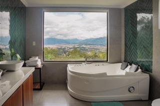 Almira suite en Cuenca con Jacuzie - 1