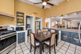 5BR Villa with Private Pool Near Palm Beach - 5