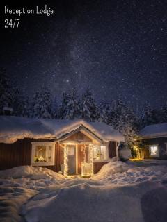 SKOG Aurora Glass Igloos - 1