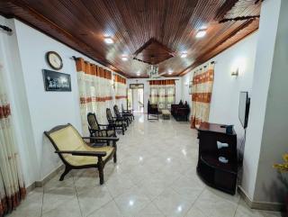 Dona's Villa, Coastal Tropical House - 1