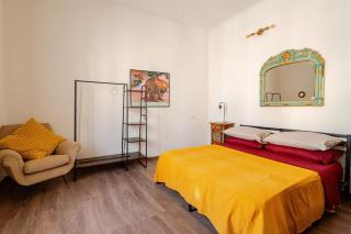 Bologna's Old Town Nouveau & Déco apartment 2 - 3