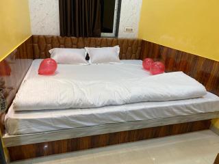 ZQ IMPERIAL GUEST HOUSE PARK St - 9