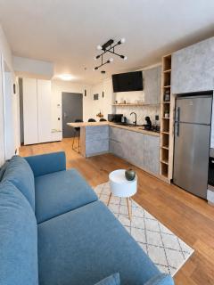 Homeland Apartment Super View - 6