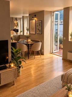 Top-floor apartment with a terrace and own parking - 6