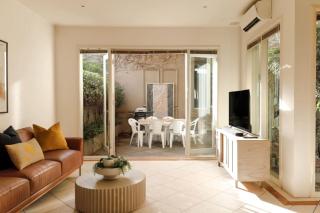 The Ivy Retreat with Car Parking - 4
