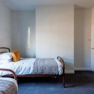 Darlington Town Centre - Stay 5 - Central Location - 1