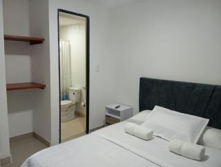 Hotel y Apartahotel HYL Simijaca Cerca a la plaza de ganado - 1