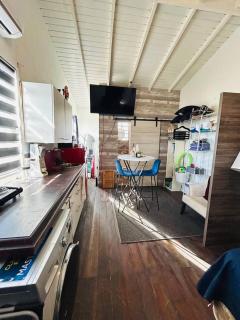 Fairview Place Apartment 4 Sole traveler 575 - 4