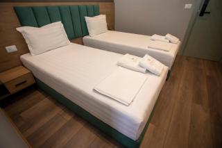 HOTEL CENTERPOINT Tirana - 5