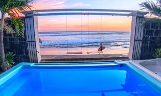 Romantic Beachfront Casita w Pool - AC - Sleeps 4 - 7