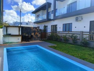 Ocean Breeze Apartments - 8