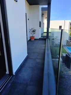 Ocean Breeze Apartments - 4