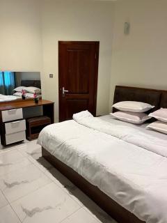 Ehills Suites - 3