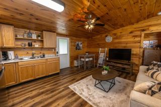 Rustic Mt Sterling Cabin2 Near Downtown Pets OK - 4