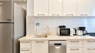 Zbor Apartment - 2BR at University Square and AC - 4