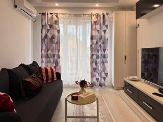 Seyra Modern & Peaceful Stay, Parking & Self Check-in - 9