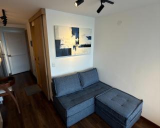 Apartamento Tipo Estudio Loft Nuevo Cerca del Aeropuerto - 0