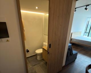 Apartamento Tipo Estudio Loft Nuevo Cerca del Aeropuerto - 1