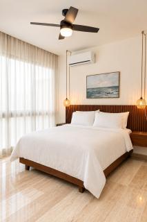 Playa's Golden Area -- Casa Omega 2BR 2BA tropical retreat, beach, infinite Pool, Gym - 4