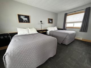 Drifters Motel & Restaurant - 2