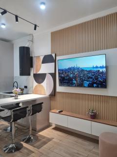 Urban Pearl Studio - 2