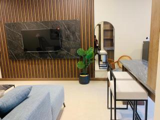 Luxurious Zeta Mall 1 Bedroom Apartment - 6