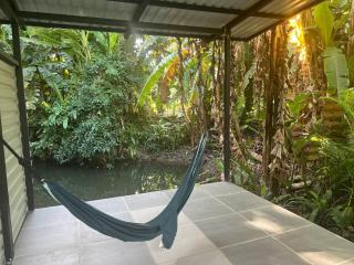 Private Jungle Retreat w Lagoon, Walk to Beach - 8